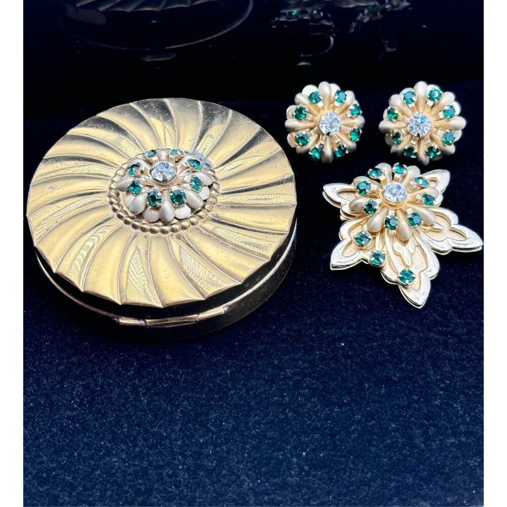 1950s Goldtone Rhinestone Brooch Earrings Compact-Very RARE - Picture 3 of 14